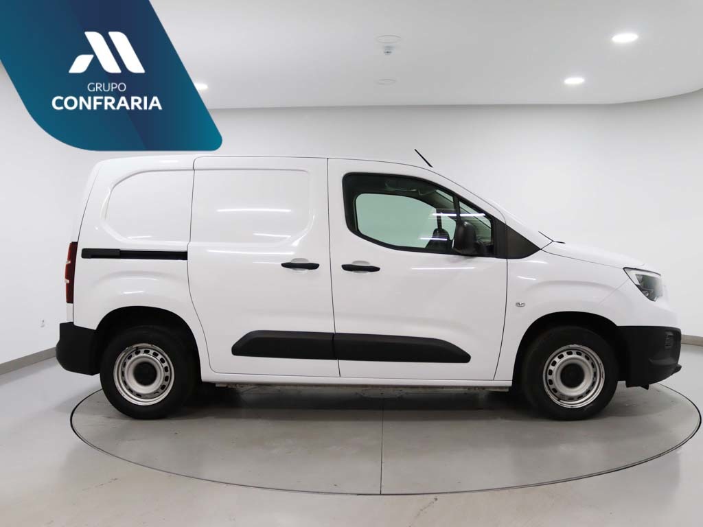 opel-combo-2023-diesel-1499cc