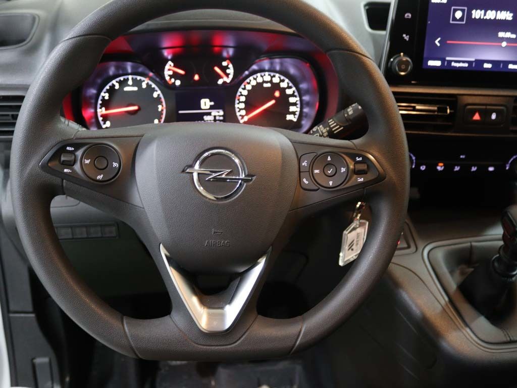 opel-combo-2023-diesel-1499cc