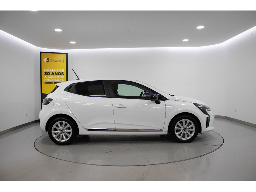 renault-clio-2025-diesel-1461cc
