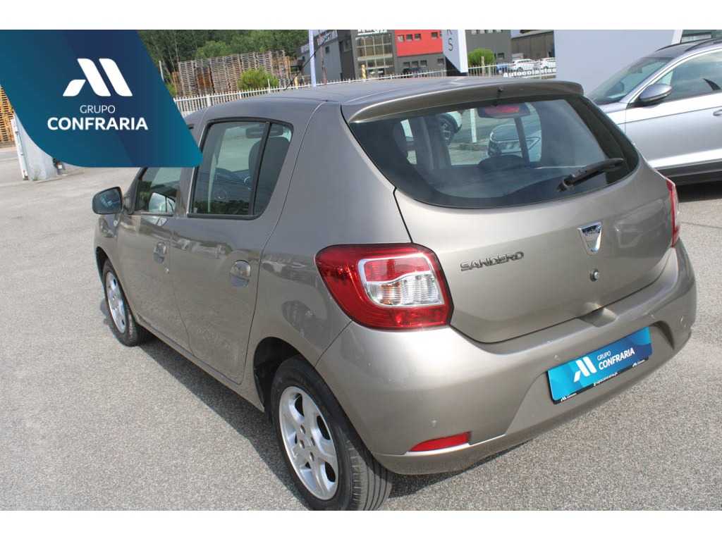 dacia-sandero-2015-diesel-1461cc