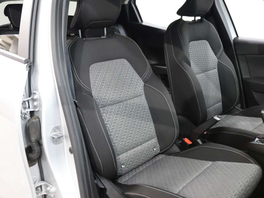 renault-clio-2023-gpl-999cc