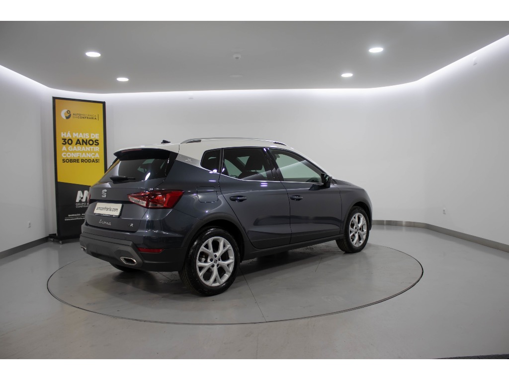 seat-arona-2023-gasolina-999cc