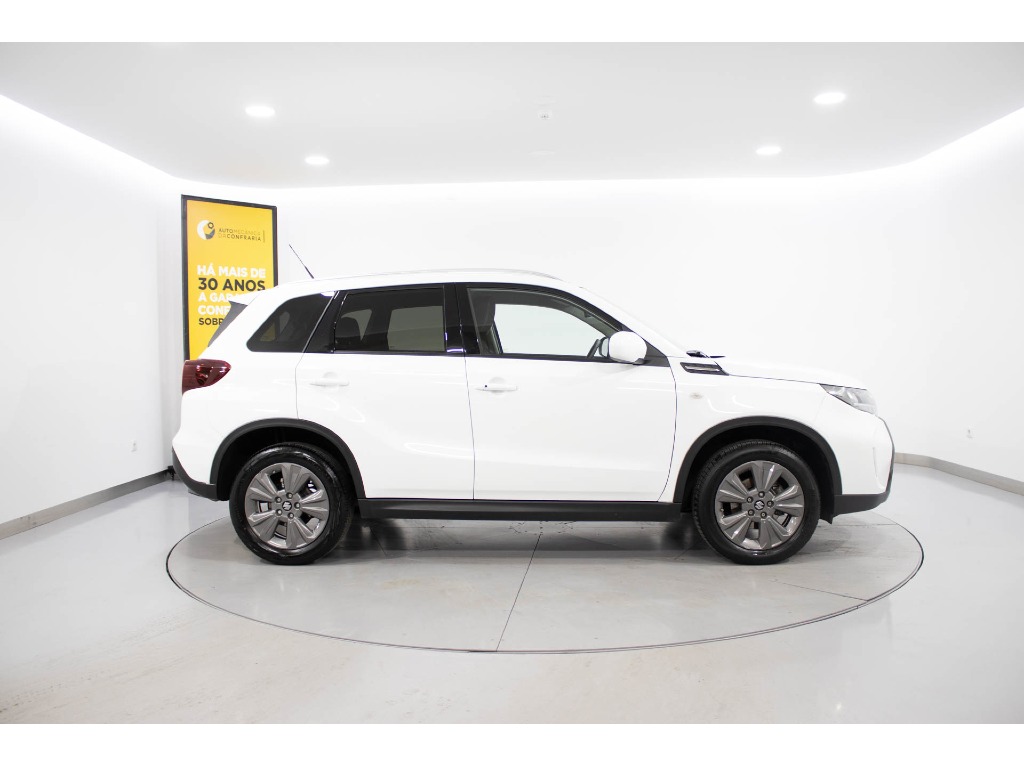 suzuki-vitara-2024-hibrido-a-gasolina-1373cc