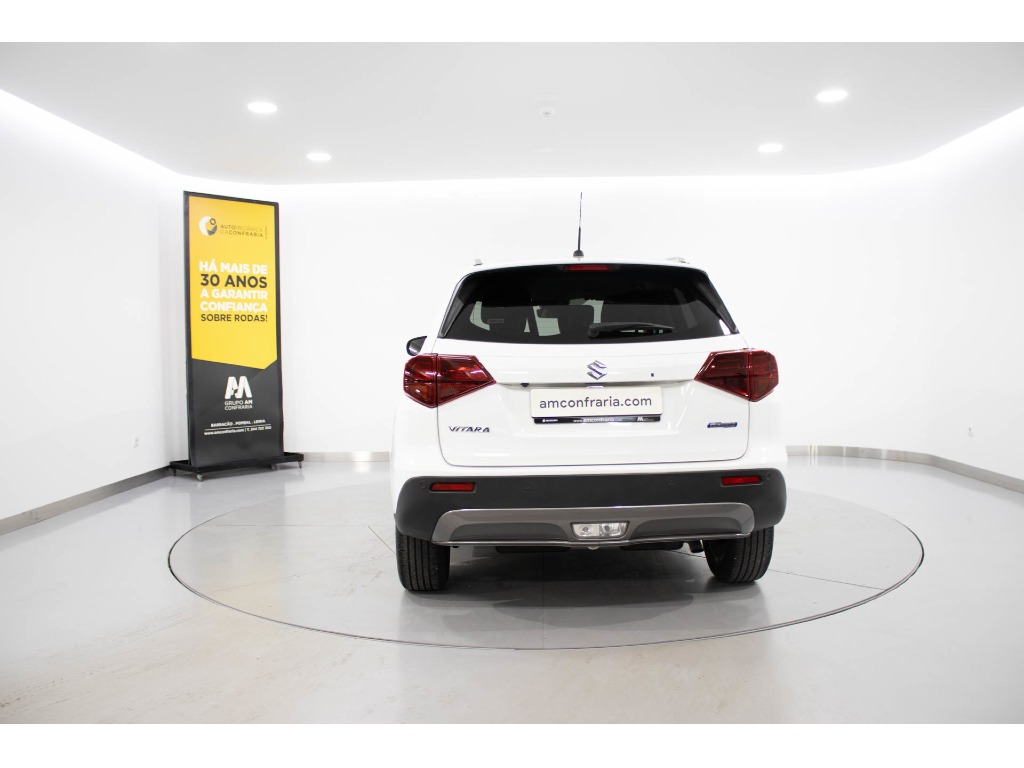 suzuki-vitara-2024-hibrido-a-gasolina-1373cc