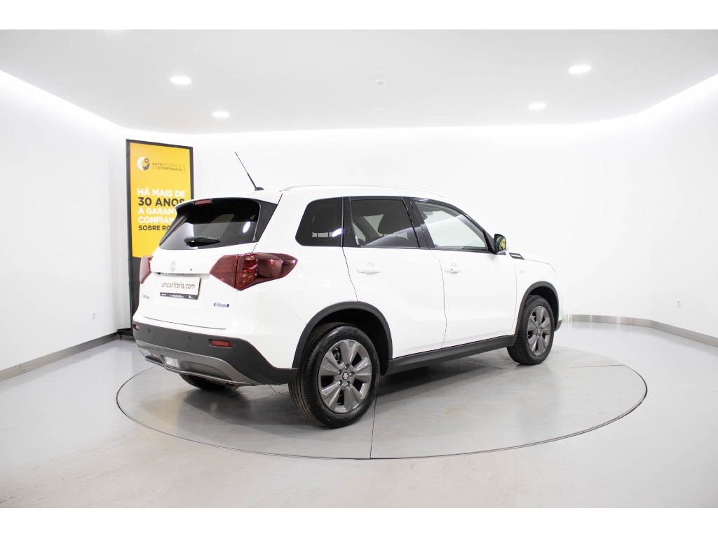 suzuki-vitara-2024-hibrido-a-gasolina-1373cc