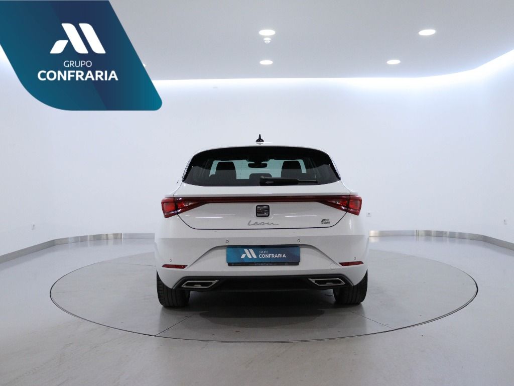 seat-leon-2024-hibrido-1395cc