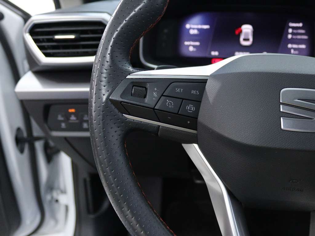 seat-leon-2024-hibrido-1395cc