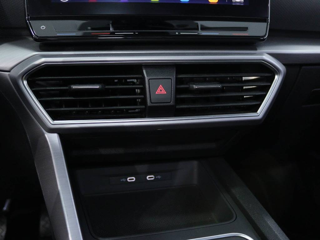 seat-leon-2024-hibrido-1395cc