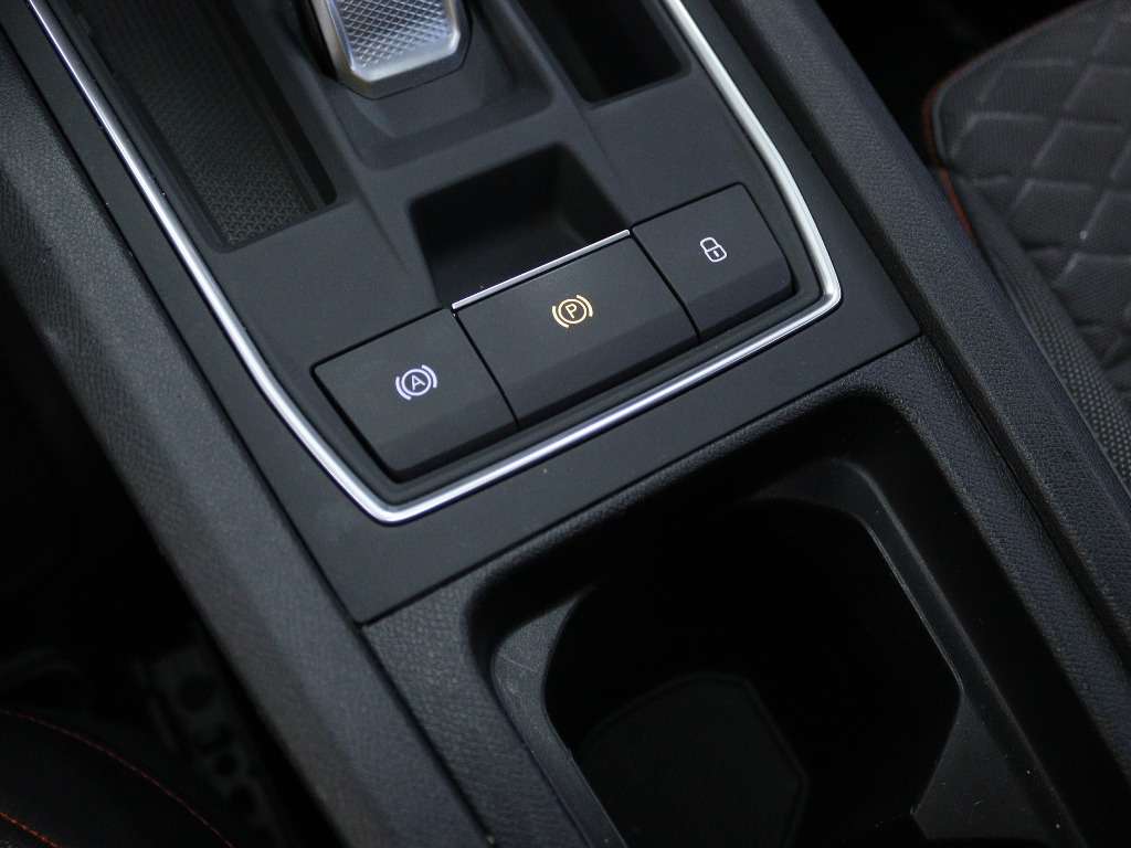 seat-leon-2024-hibrido-1395cc