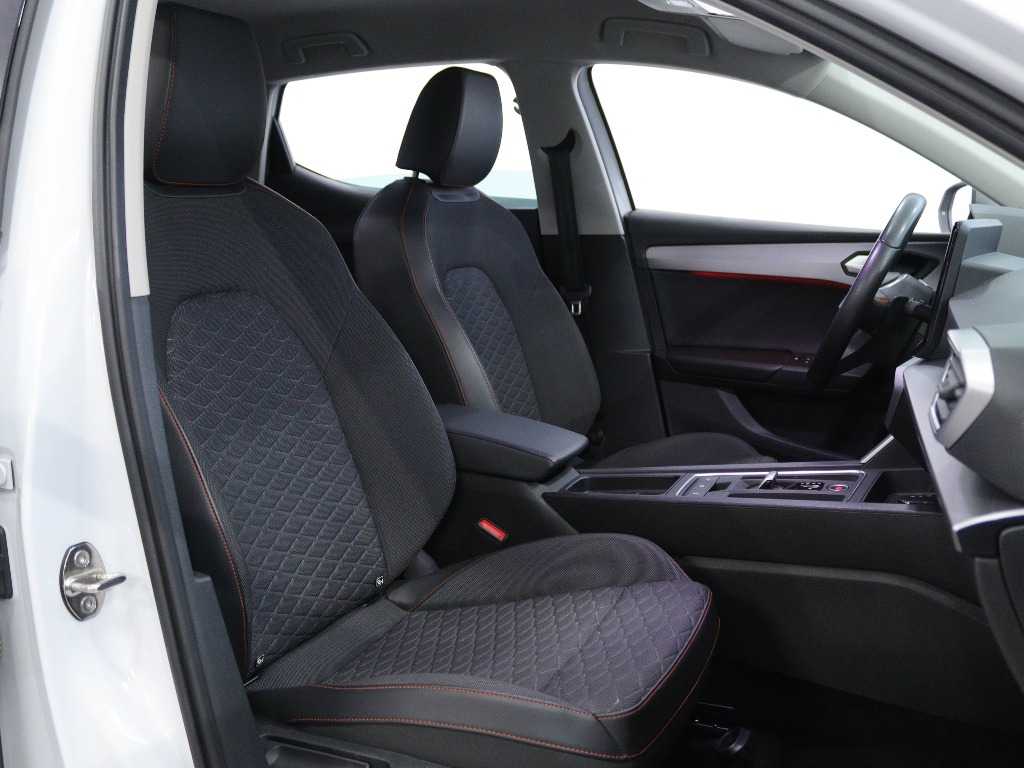 seat-leon-2024-hibrido-1395cc