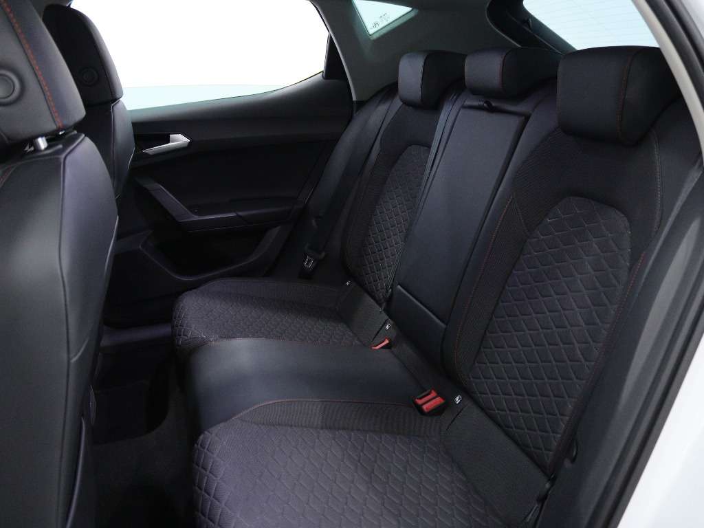 seat-leon-2024-hibrido-1395cc