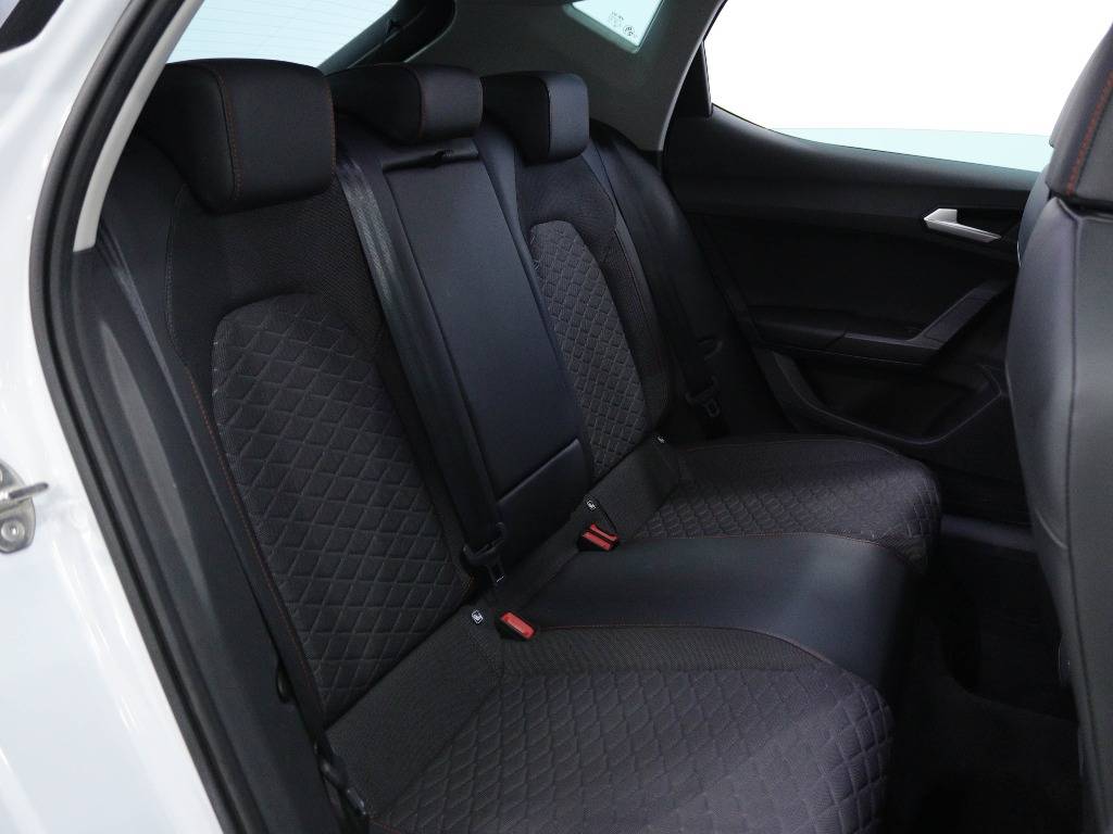 seat-leon-2024-hibrido-1395cc