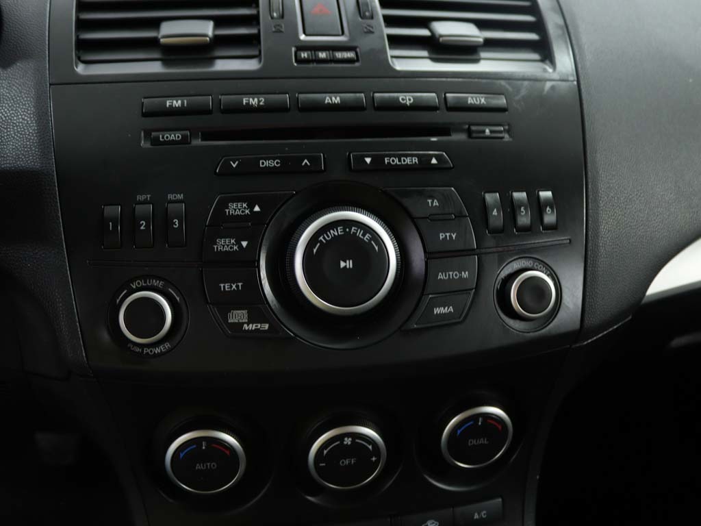 mazda-3-2013-diesel-1560cc