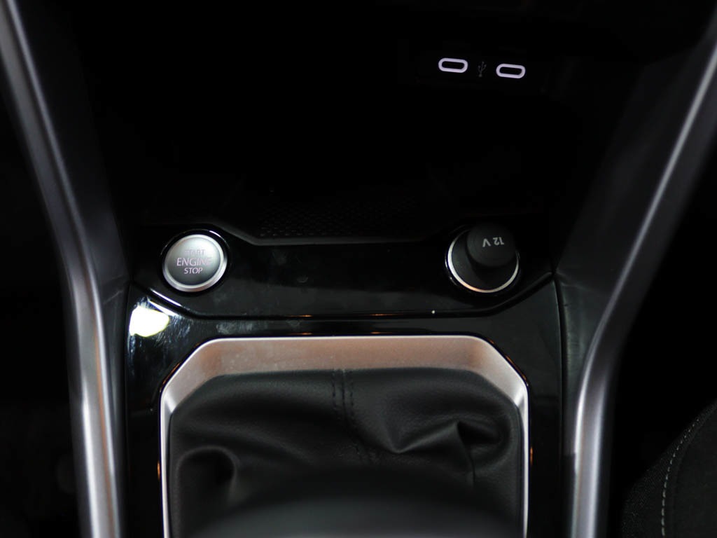volkswagen-t-roc-2025-gasolina-999cc