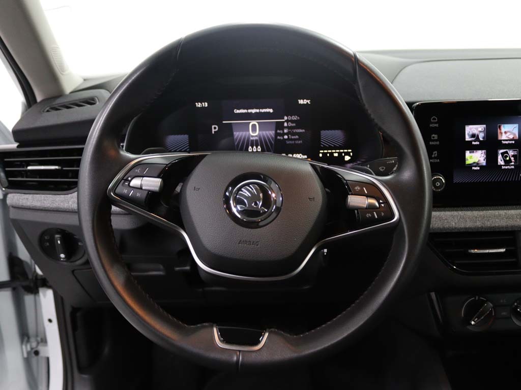 skoda-kamiq-2024-gasolina-999cc