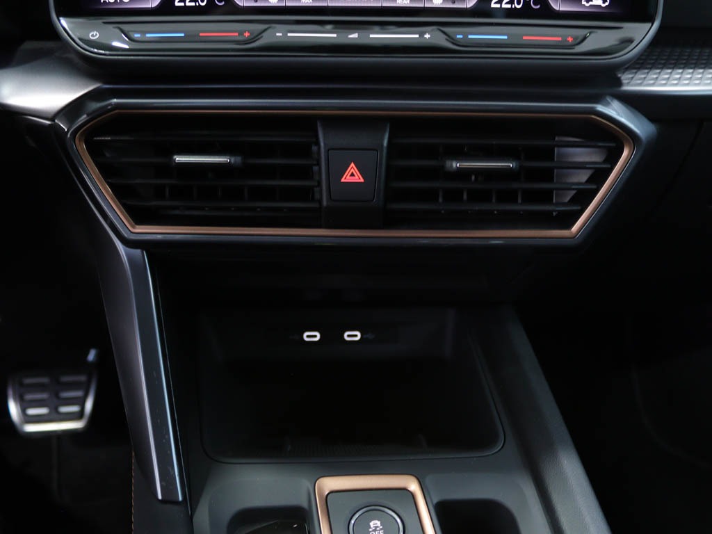 cupra-leon-sportstourer-2024-gasolina-1498cc