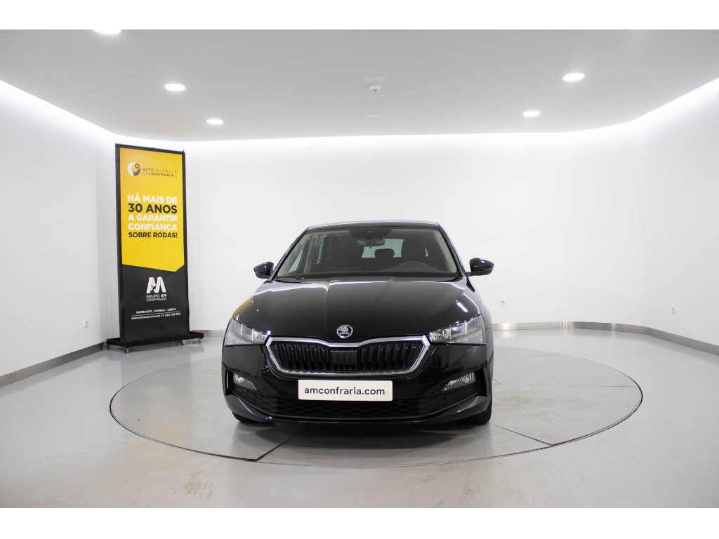 skoda-scala-2023-gasolina-999cc