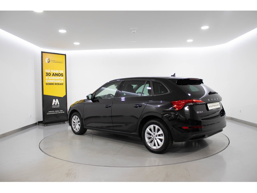 skoda-scala-2023-gasolina-999cc