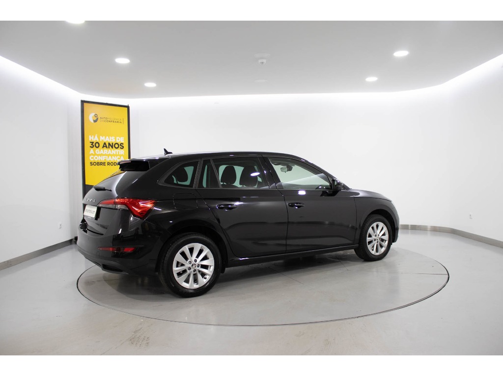 skoda-scala-2023-gasolina-999cc