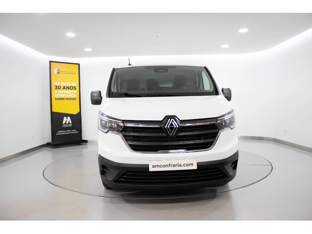 renault-trafic-2024-diesel-1997cc