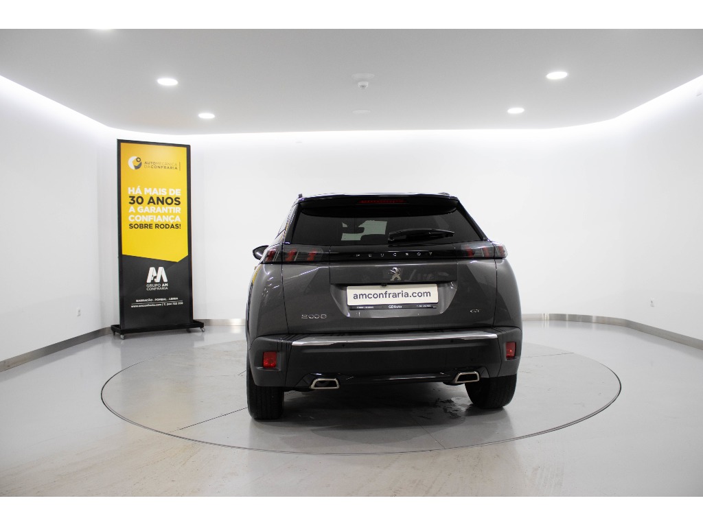 peugeot-2008-2023-gasolina-1199cc