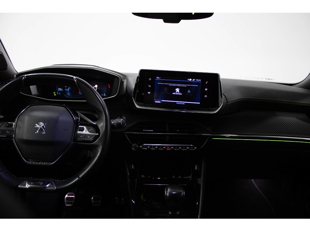 peugeot-2008-2023-gasolina-1199cc