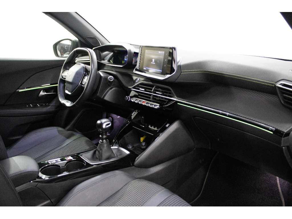 peugeot-2008-2023-gasolina-1199cc