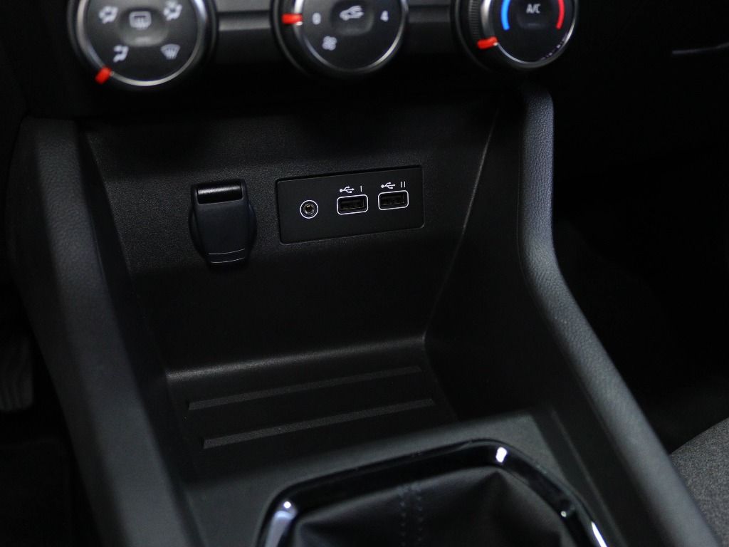renault-clio-2024-gpl-999cc