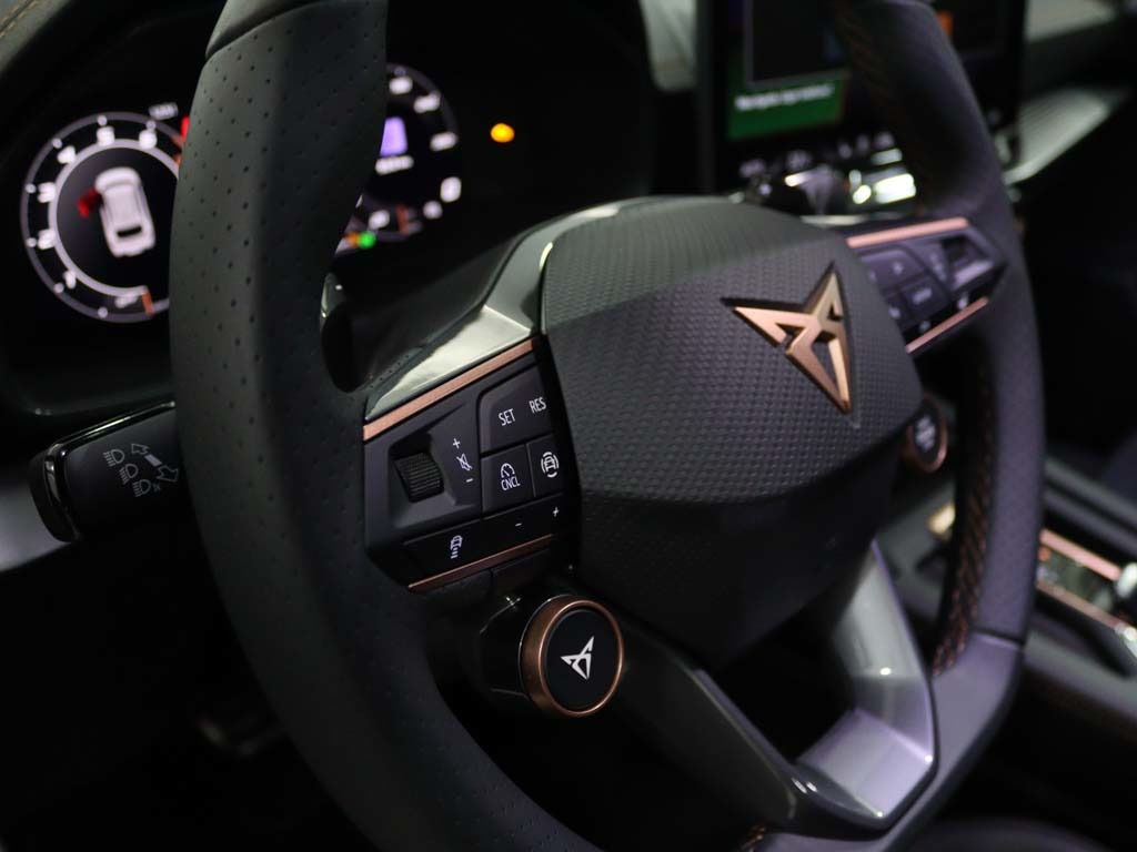 cupra-leon-sportstourer-2025-gasolina-1498cc