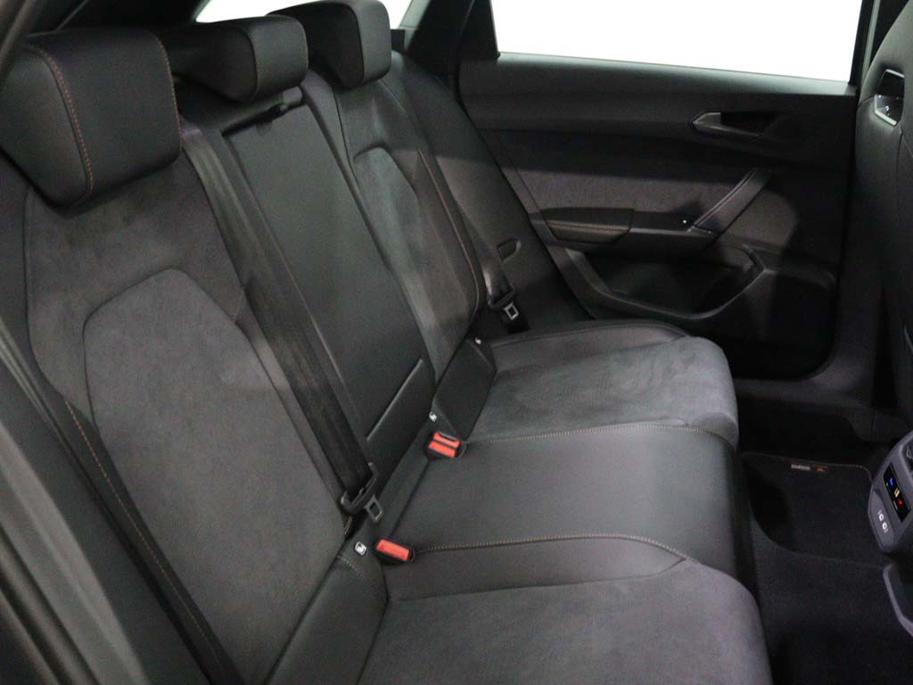 cupra-leon-sportstourer-2025-gasolina-1498cc