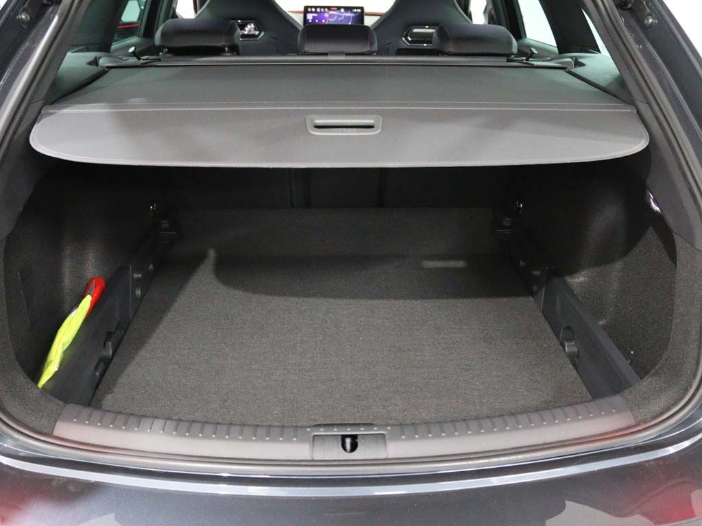 cupra-leon-sportstourer-2025-gasolina-1498cc