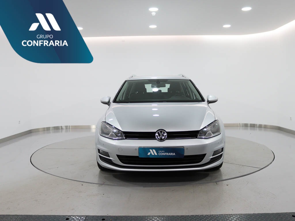 volkswagen-golf-variant-2013-diesel-1598cc