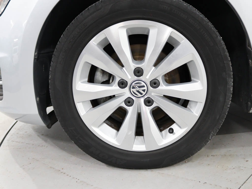 volkswagen-golf-variant-2013-diesel-1598cc