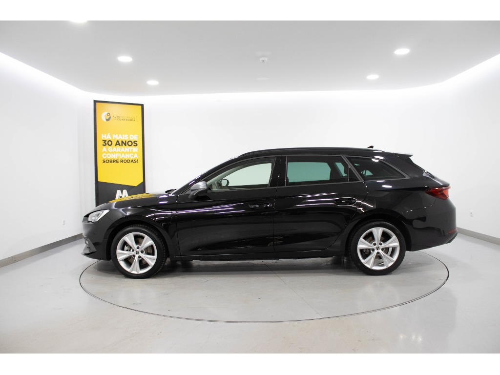 seat-leon-st-2024-hibrido-1395cc