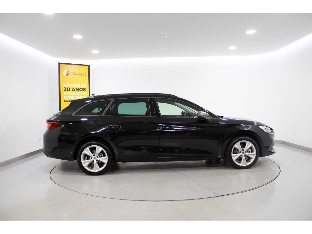 seat-leon-st-2024-hibrido-1395cc