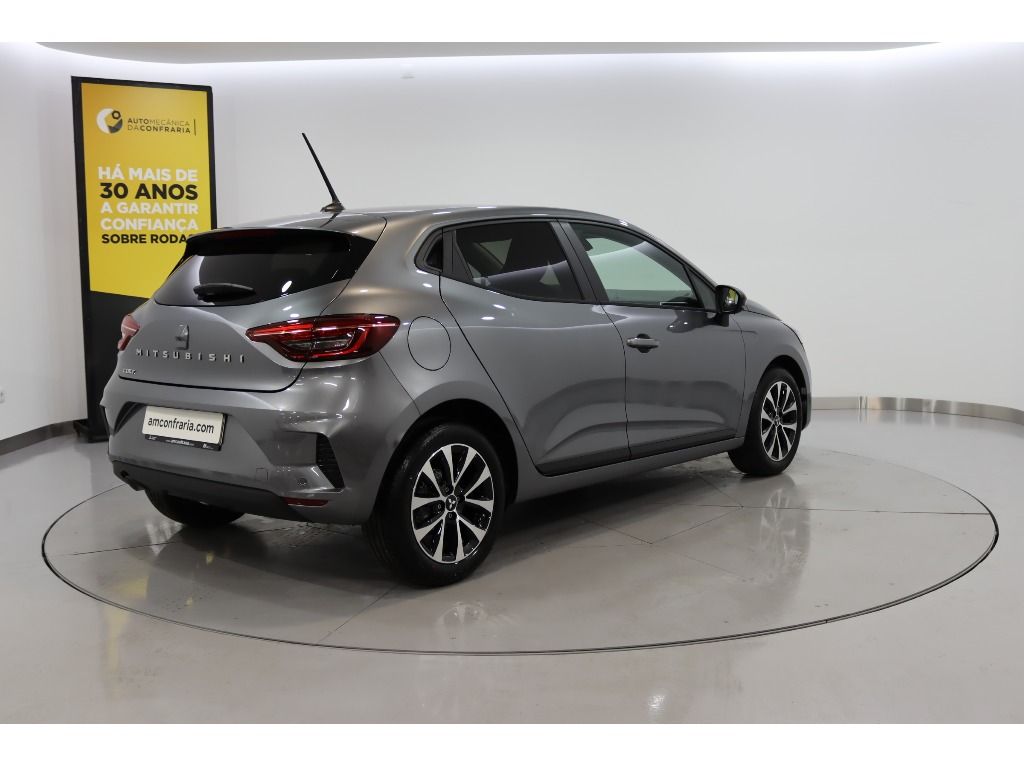 mitsubishi-colt-2024-gasolina-999cc