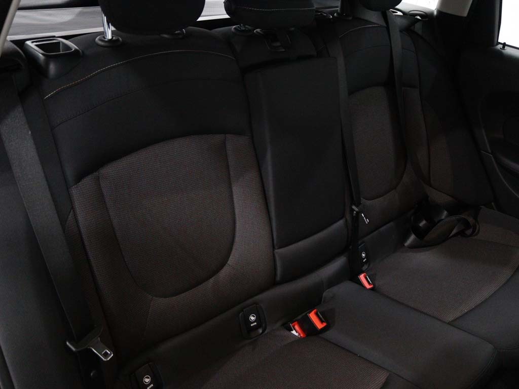 mini-clubman-2019-diesel-1496cc
