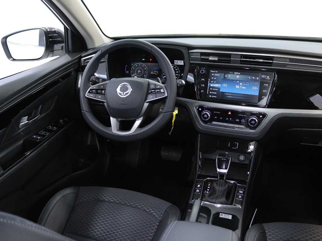 kgm-korando-2026-gasolina-1497cc