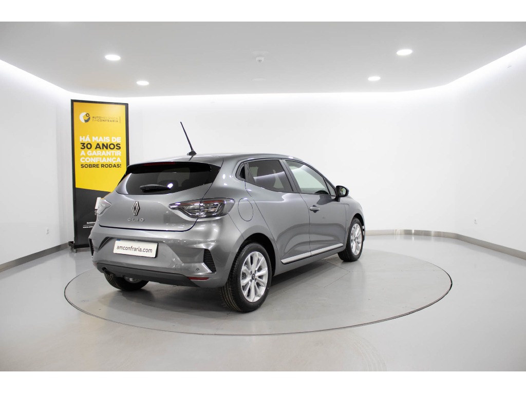 renault-clio-2024-gpl-999cc