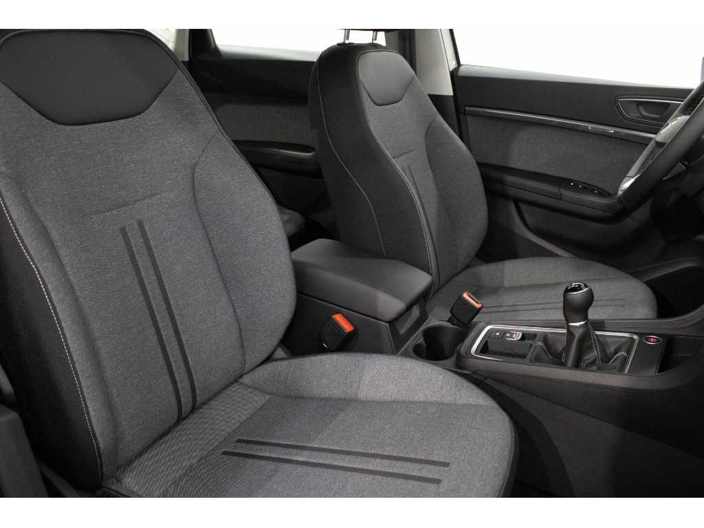 seat-ateca-2025-gasolina-999cc