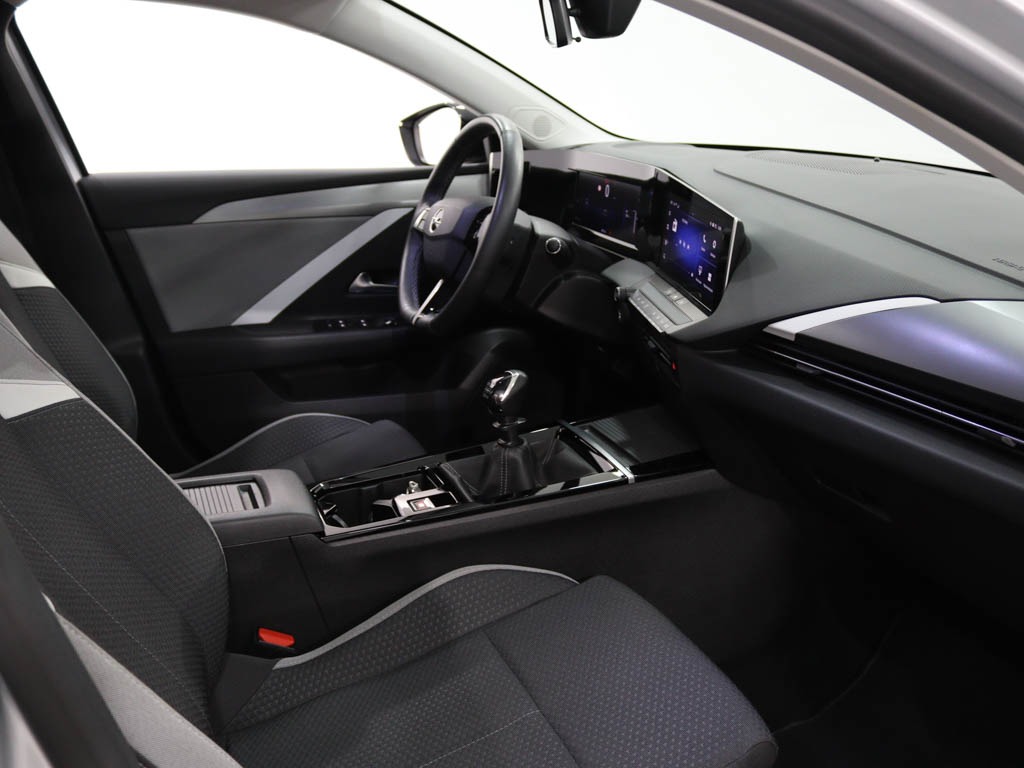 opel-astra-2022-gasolina-1199cc