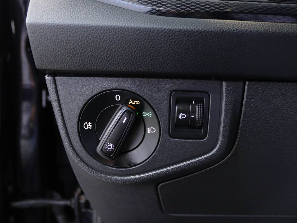 volkswagen-taigo-2025-gasolina-999cc