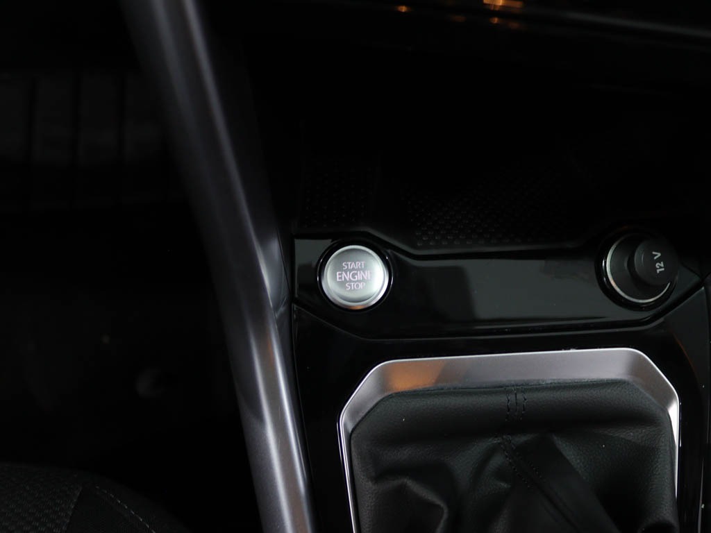 volkswagen-t-roc-2025-gasolina-999cc