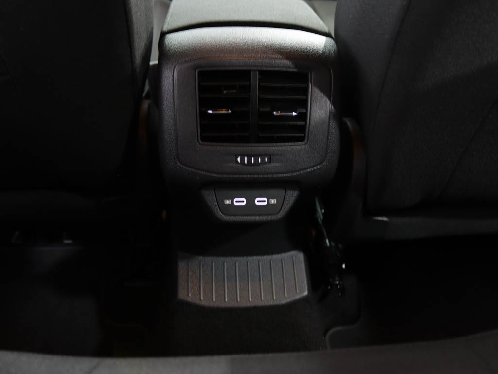 volkswagen-t-roc-2025-gasolina-999cc