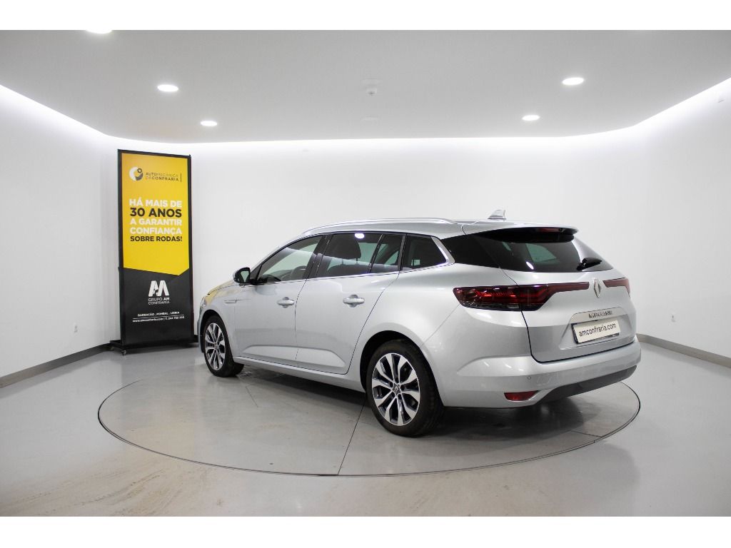 renault-megane-sport-tourer-2023-diesel-1461cc