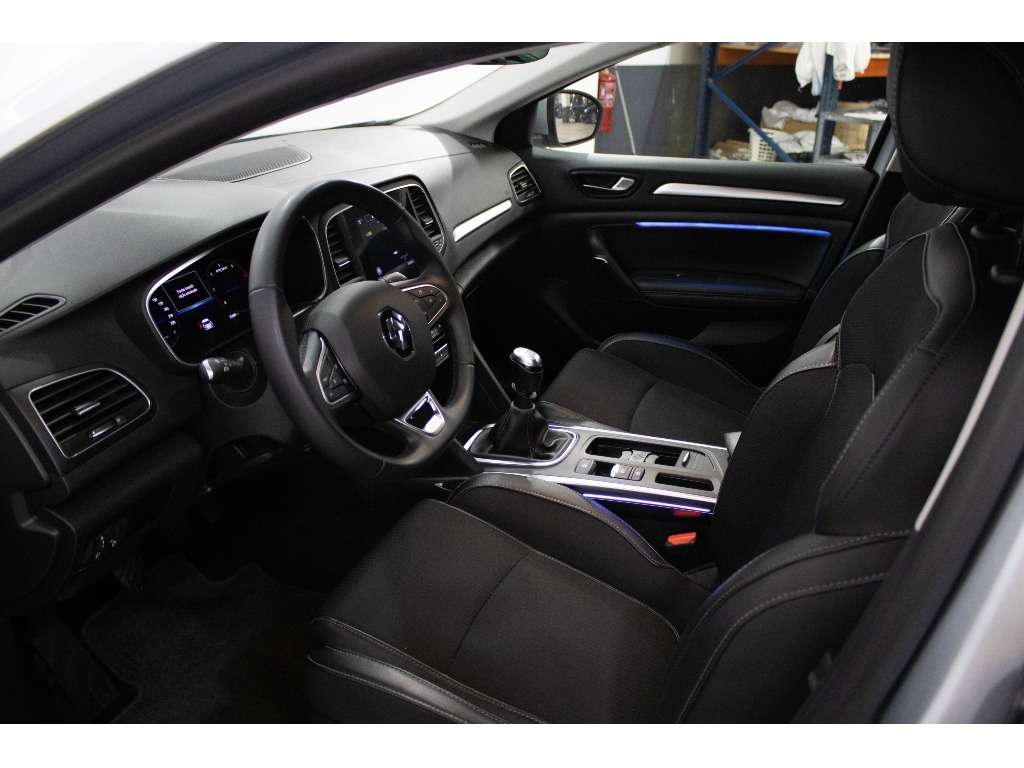 renault-megane-sport-tourer-2023-diesel-1461cc