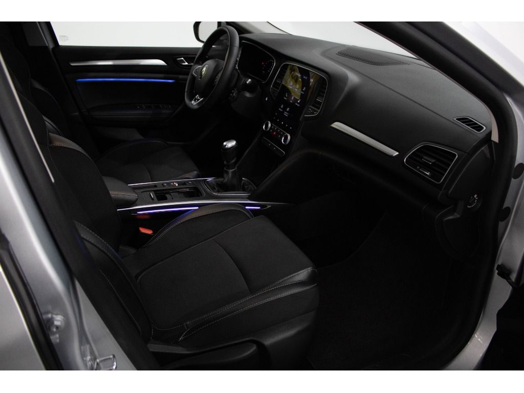 renault-megane-sport-tourer-2023-diesel-1461cc