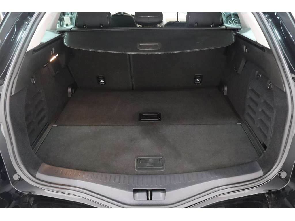 renault-megane-sport-tourer-2021-diesel-1461cc