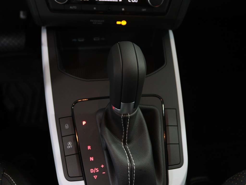 seat-arona-2025-gasolina-999cc
