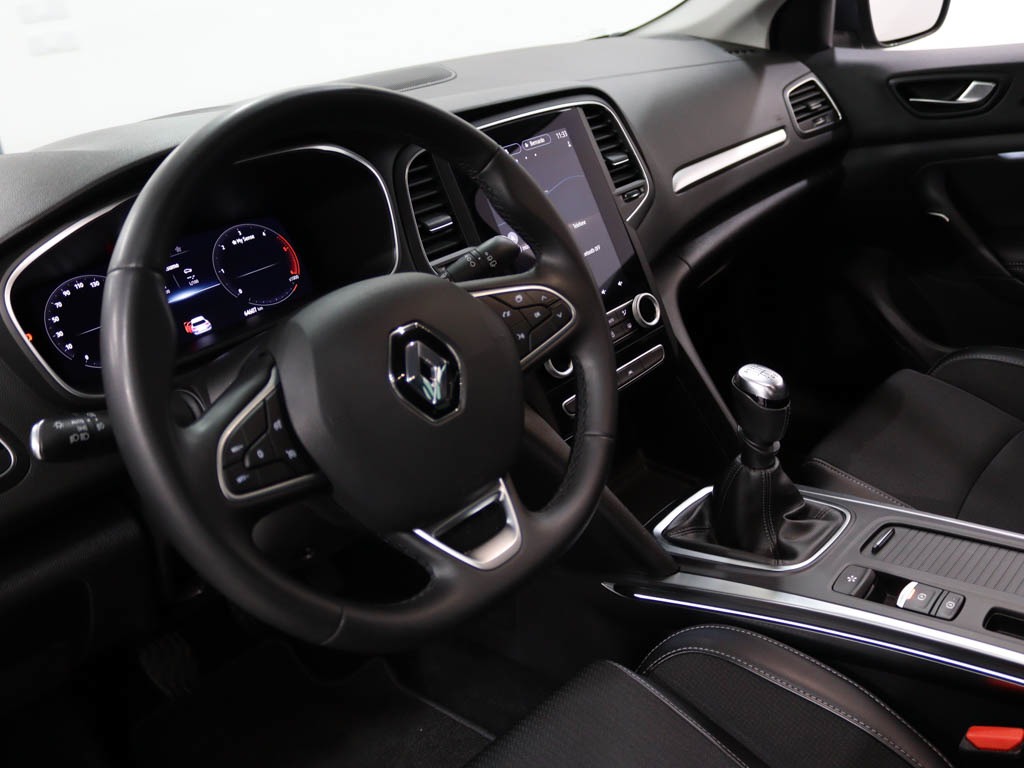renault-megane-sport-tourer-2023-diesel-1461cc